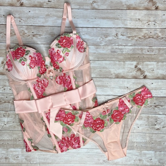 Victoria’s Secret Embroidered Roses with Crystals Corset and Panty Set - Picture 2 of 15